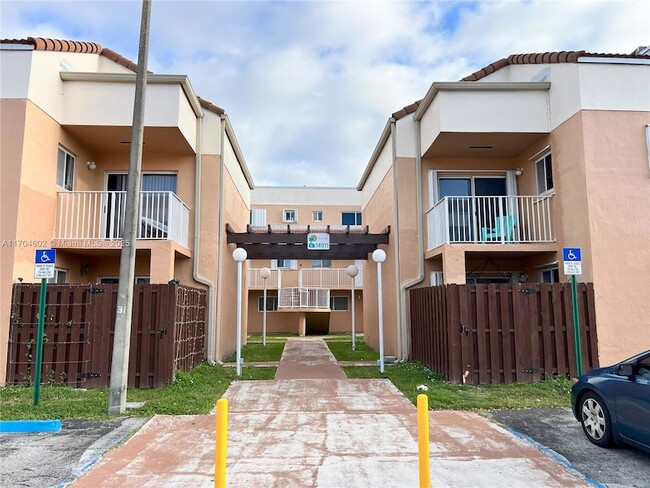 Photo - 14911 SW 80th St Condominio Unidad 216