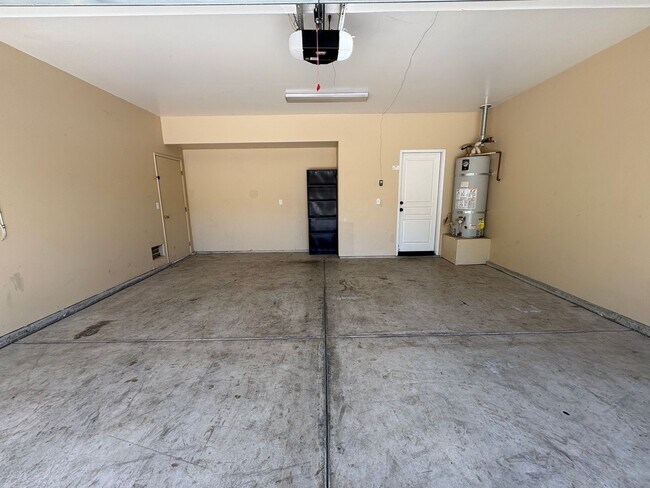 Photo - Two story home in SW Visalia available now!