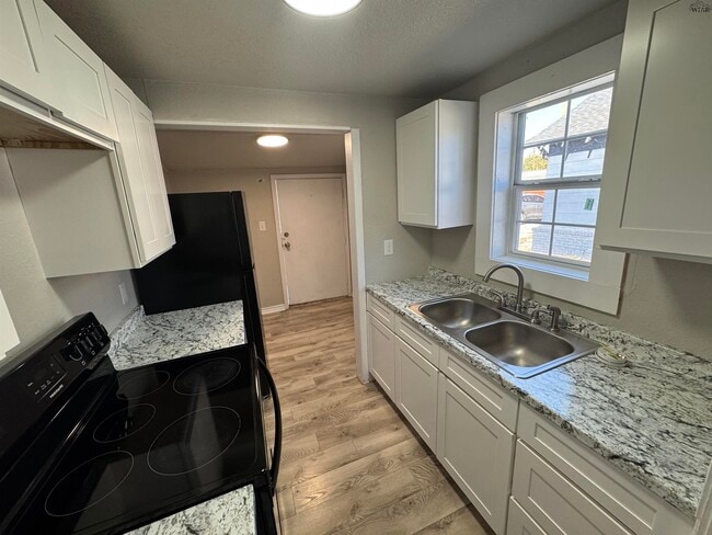 Photo - 1904 Grant St