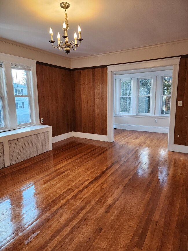 Photo - 87 Whitmarsh Ave Unit Apt 2