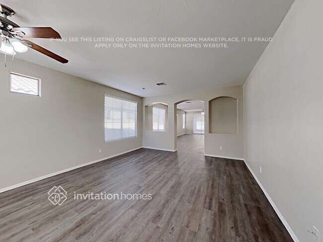 Photo - 2813 S 101st Ave