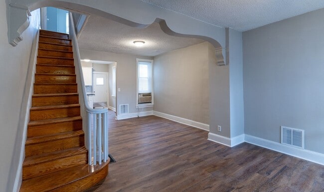 Photo - Newly remodeled 3 bedroom Grays Ferry Area