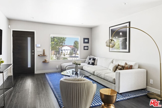 Photo - 2608 W 74th St