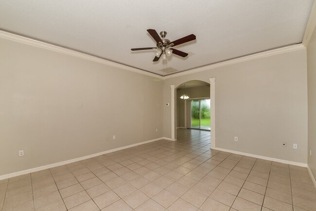 Photo - 2129 49th Ave E