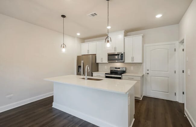 Photo - 228 River Rock Dr