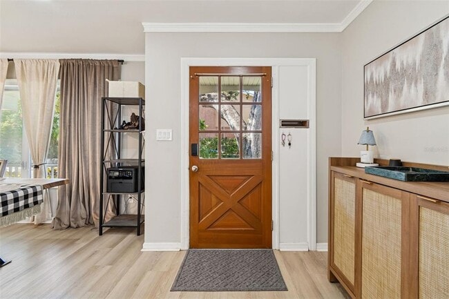 Photo - 2302 S Arrawana Ave