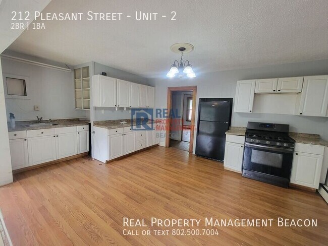 Photo - 212 Pleasant St Unit 2