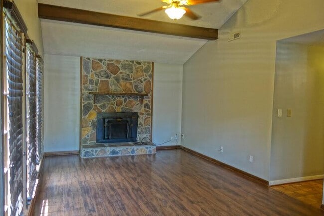Photo - 4713 Wheaton Ln NW