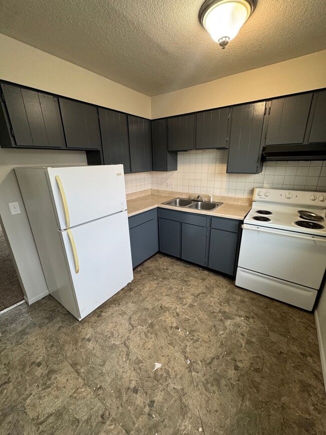 Photo - 4707 Furge Dr Unit 2