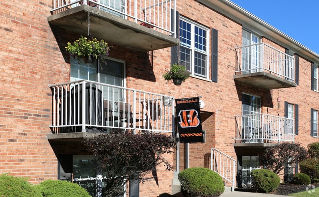 Photo - Lee's Crossing