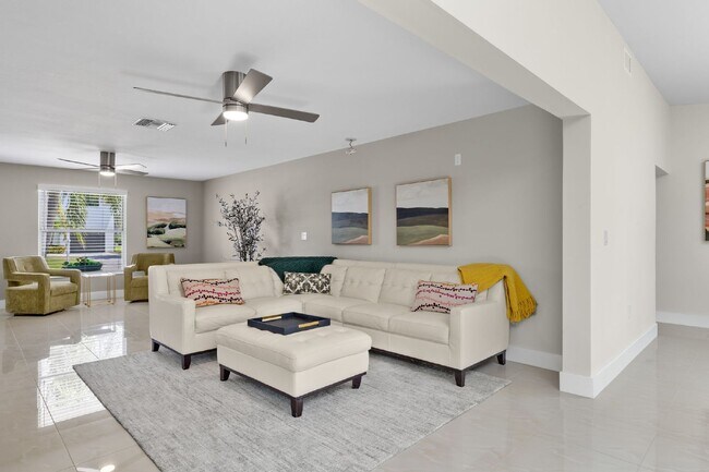 Photo - Naples Park Pool home - walking distance t...