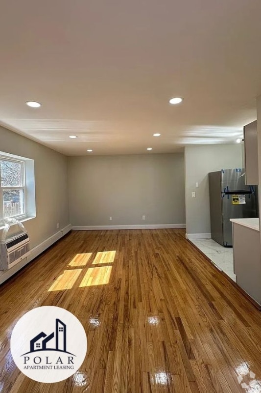 Building Photo - 346 Franklin Pl Rental