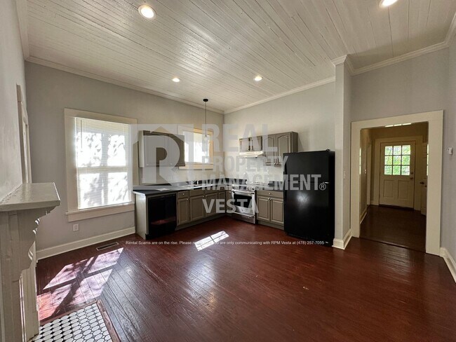 Photo - 1227 Calhoun St