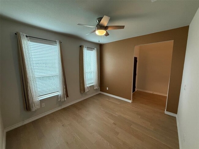 Photo - 1308 Eagle Ray St