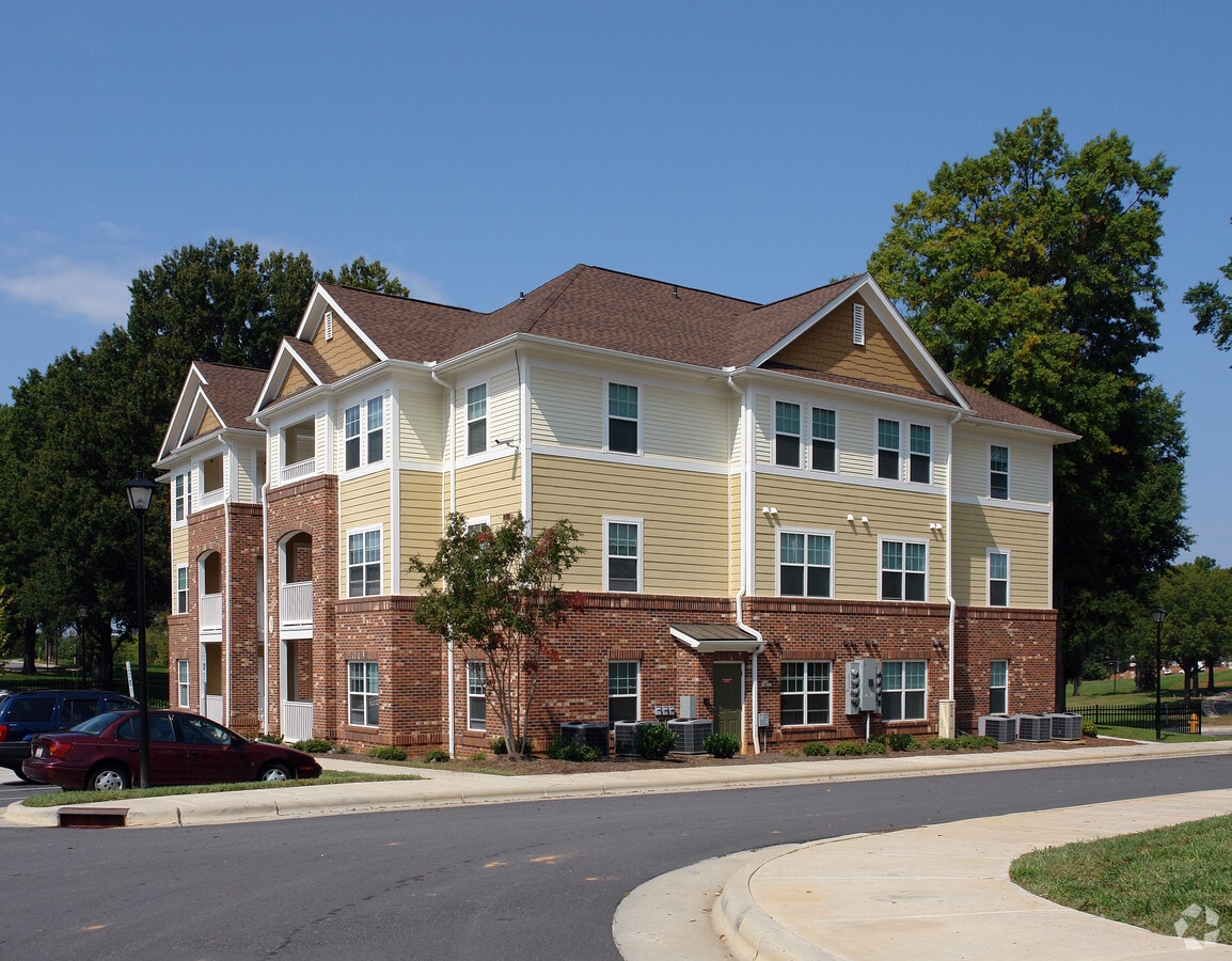 Willows Peake Apartments - Willows Peake Apartments