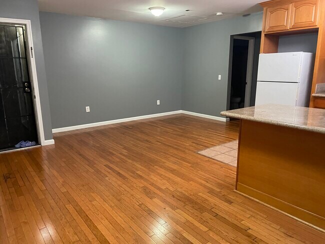 Photo - 1989 E Villa St Unit 1989