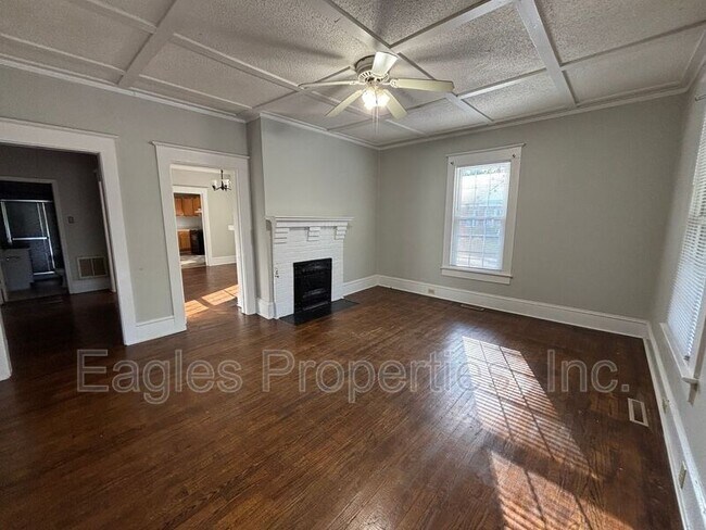 Photo - 1300 Evergreen Ave