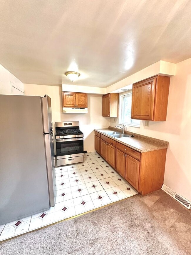 Photo - Well-Maintained 2 Bed, 1 Bath Townhome in Munhall - Central AC & Heat, Integral Garage - Availabl...