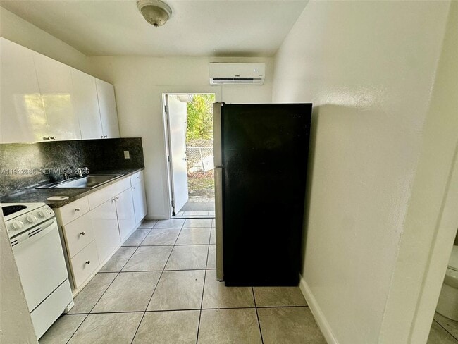 Photo - 5010 NW 2nd Ave Unit 3