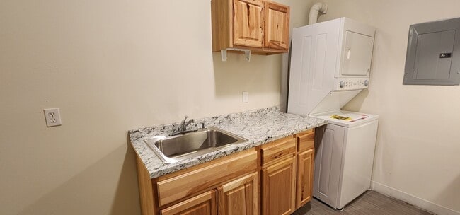 Photo - 807 E Mission Ave Unit 807 S