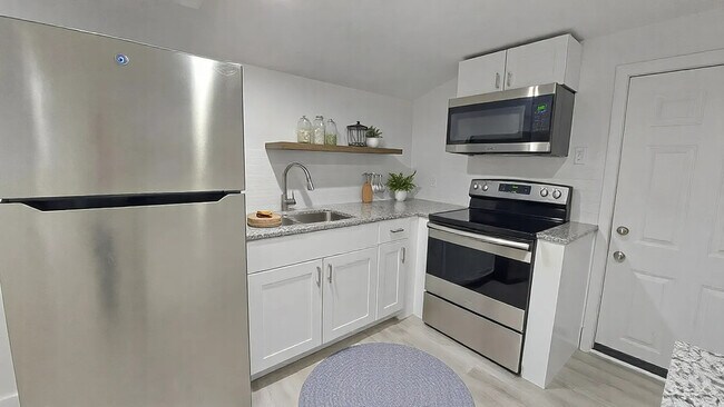 2105 Walnut St Unit G