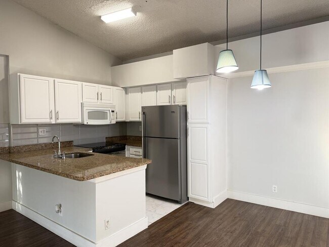 Photo - 921 Lyons Rd Unit 3205