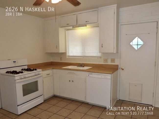 Building Photo - 2626 N Haskell Dr