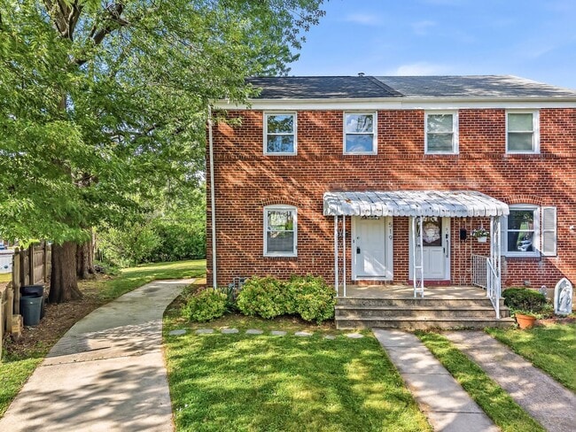 Building Photo - MOVE IN READY!! Freshly Updated 3-Bedroom Home for Rent on Allentown's South Side