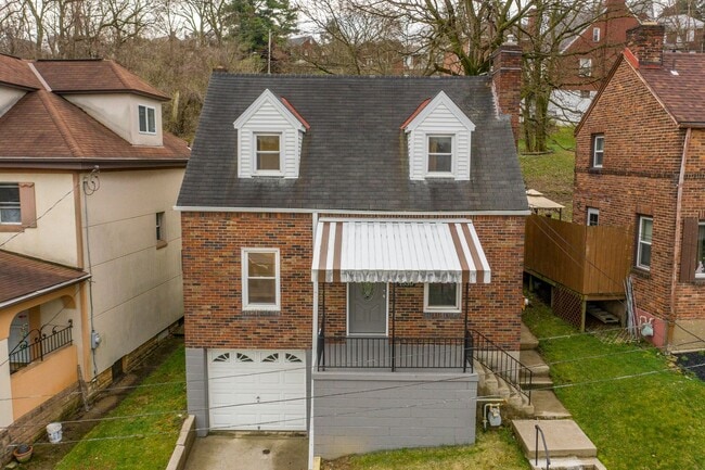 Photo - Stunning 2 bedroom home in Brookline available July 15!