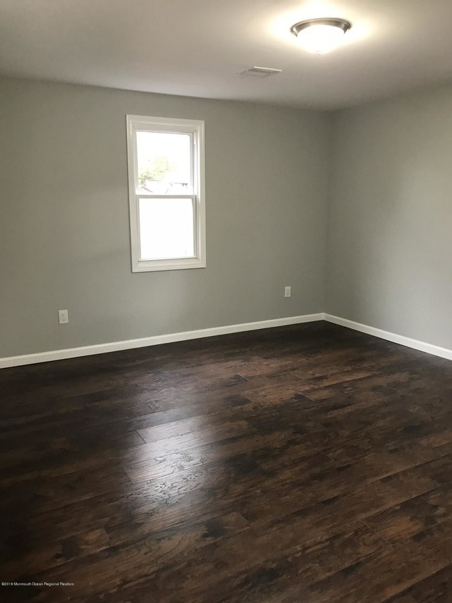 Photo - 32 Frazee Pl