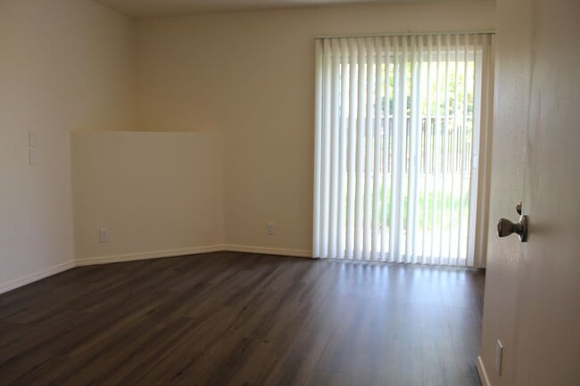 Photo - 4 bedroom, 2.5 bath home in quiet Scappoose neighborhood