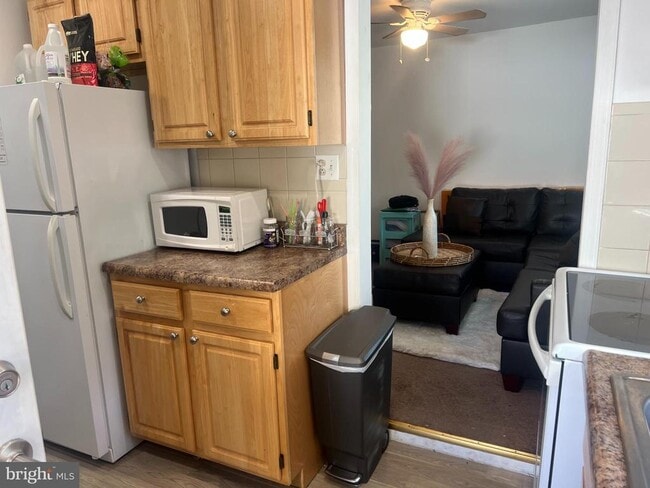 Photo - 1551 Fairview Ave Unidad B