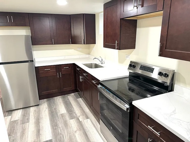 Photo - 10350 Milford St Unit 2G