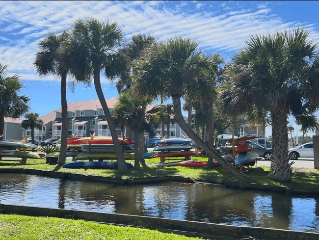 Photo - 140 W Mariners Cay Dr