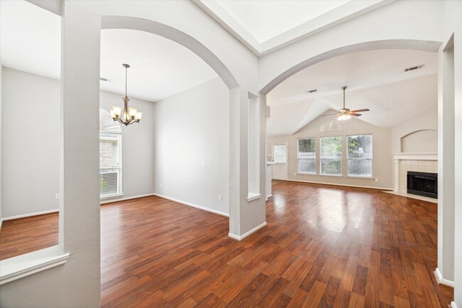 Photo - 16814 Dunbar Grove Ct