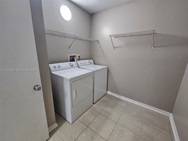 Photo - 5654 Rock Island Rd Unit 227