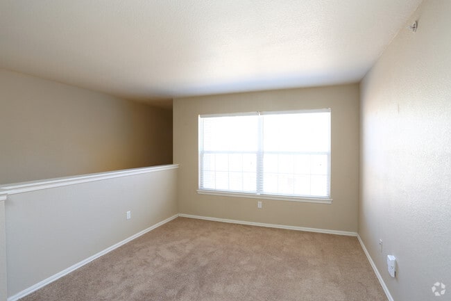 3BR, 2BA - C1 - 1081SF - Living Area