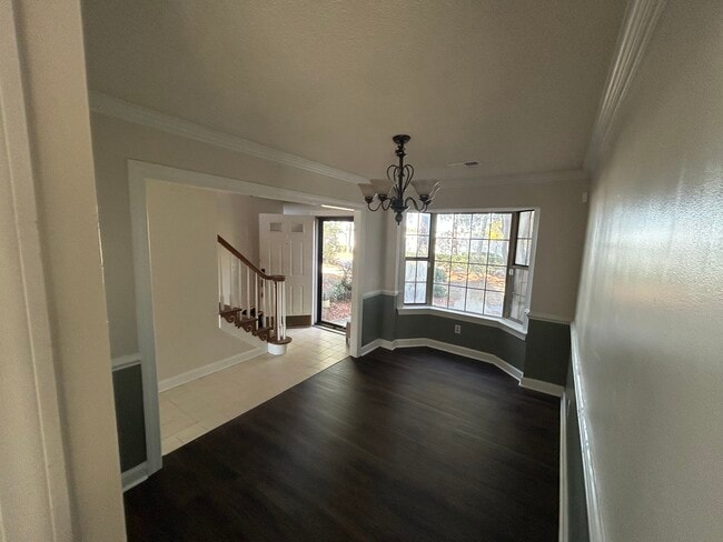 Photo - 1302 Farrington Way