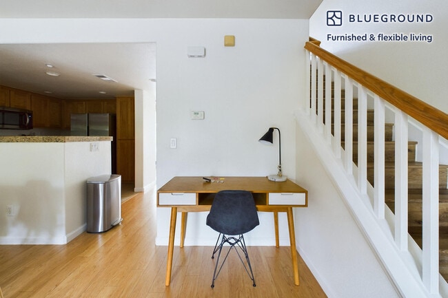 2153 Sonador Commons