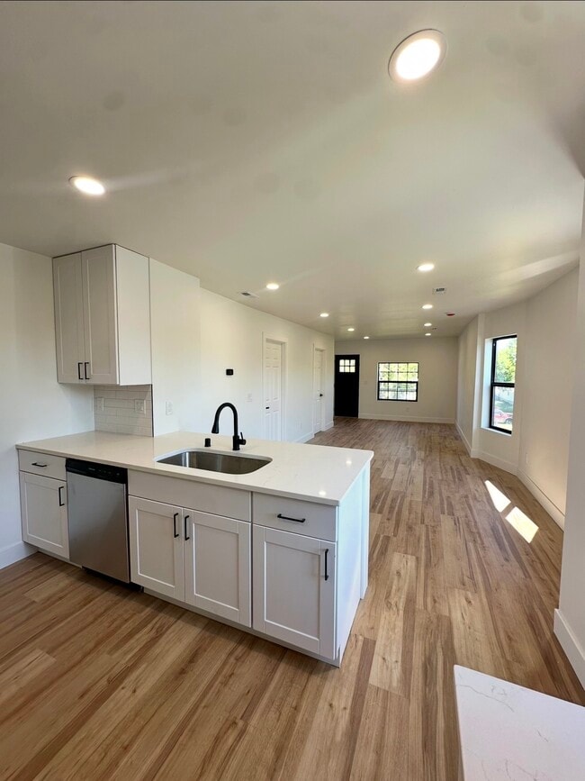 2519 N Vel R Phillips Ave Unit 2519A