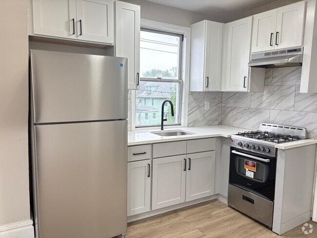 Building Photo - 307 Avon Ave Unit 3 Rental