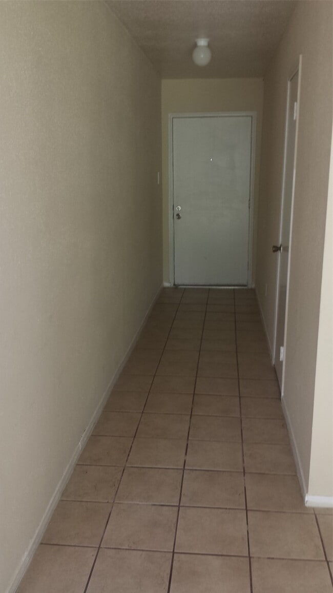 Photo - 11830 Mosscrest Dr