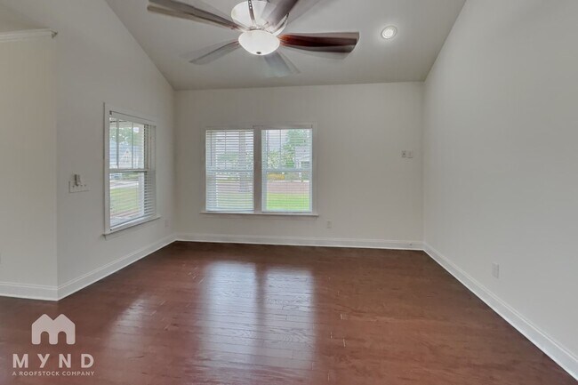 105 Leesville Loop