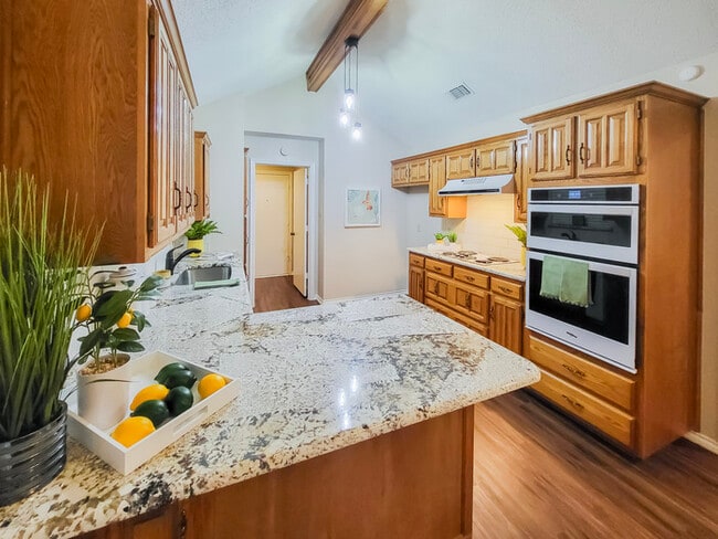 Photo - Stunning 3-2-2 in Arlington