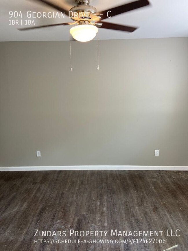 Photo - 904 Georgian Dr Unidad C