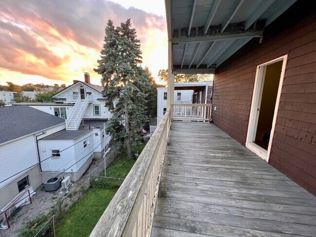 Photo - 15 Romsey St Unit 3