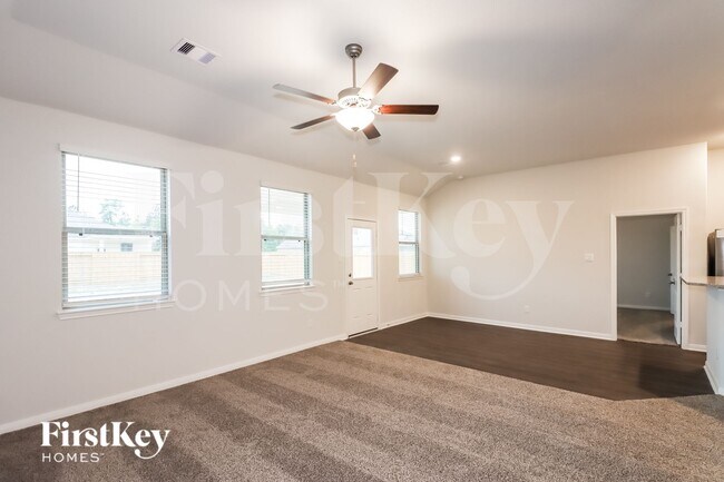 Photo - 26020 Babe Ruth Dr