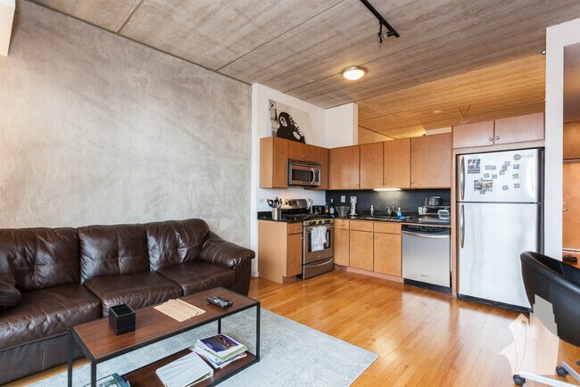 Photo - 630 N Franklin St Unit 717