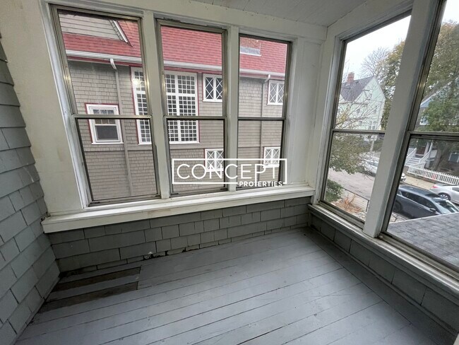 Photo - 33 Algonquin St Unit 2TS