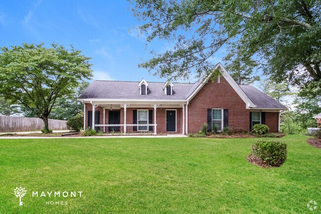 Building Photo - 3-Bedroom Brick Home with Character